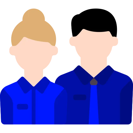 hombre y mujer vestidos con camisas azules